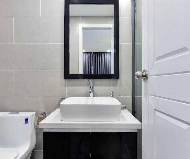 Studio Standard Lit Double, Cozrum Homes The Gallery Residence