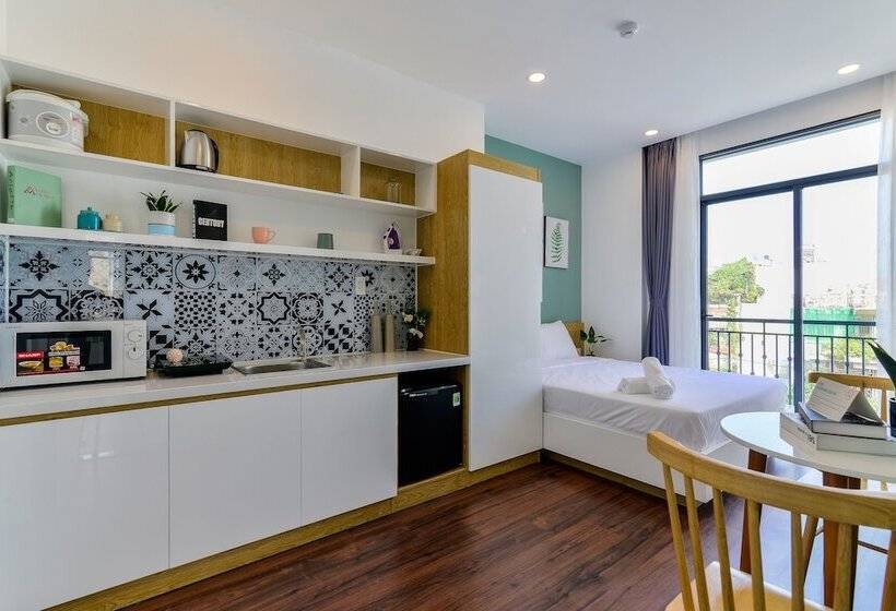 Studio Standard Lit Double, Cozrum Homes The Gallery Residence