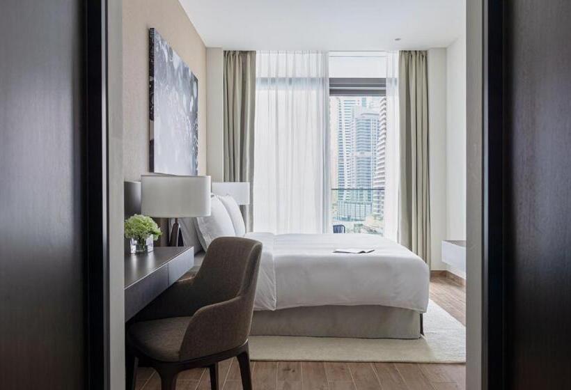 سوئیت پریمیوم, Jumeirah Living Marina Gate Dubai