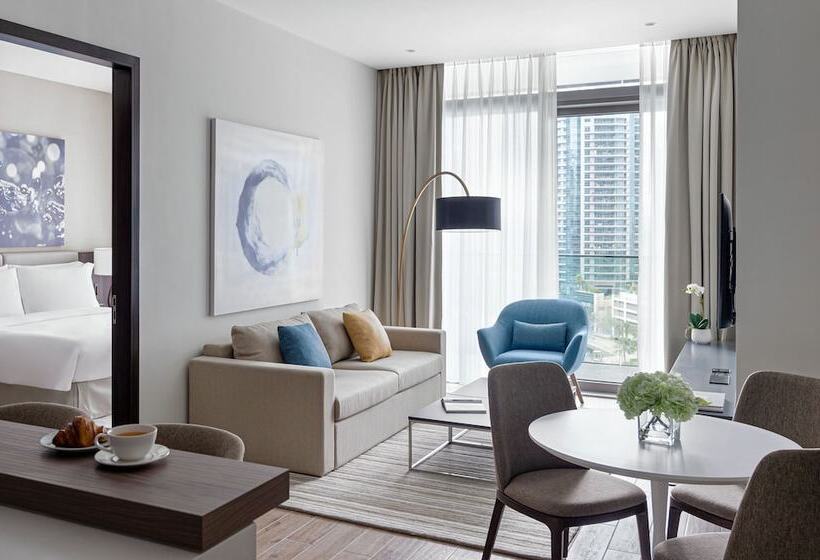 سوئیت پریمیوم, Jumeirah Living Marina Gate Dubai