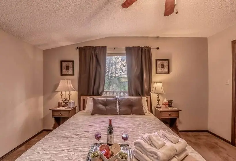 کابین, Mockingbird Cabin
