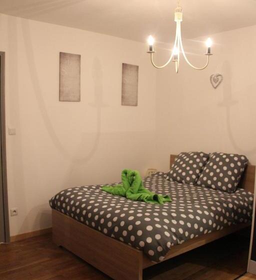 Семейный Номер, Ferme Du Pre Vert   Chambres D Hôtes B&b