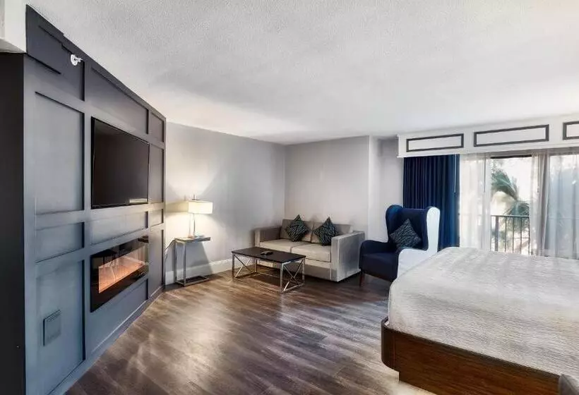 キングサイズベッドのスイートルーム, Doubletree By Hilton Hilton Head Island
