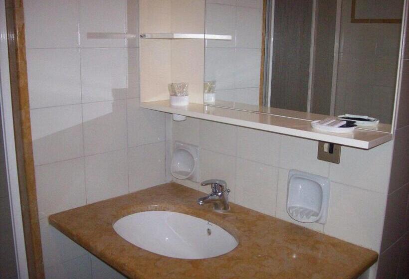 标准间, Albergo Il Cacciatore