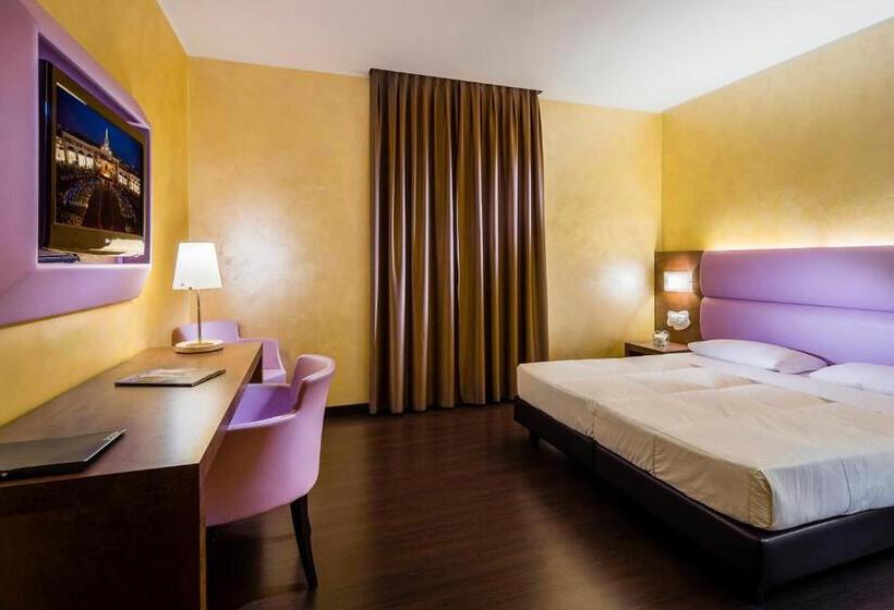 חדר סטנדרט עם כניסה לספא, Base