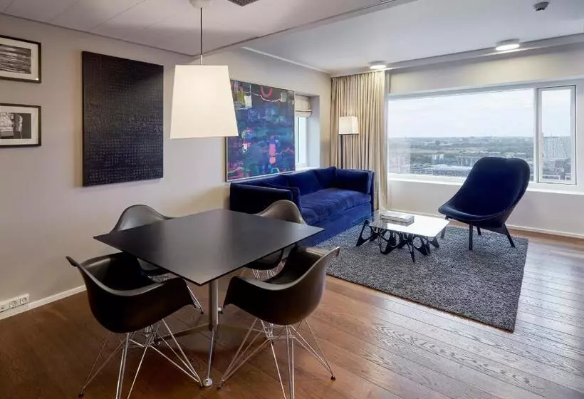 キングサイズベッドのスイートルーム, Crowne Plaza Copenhagen Towers, An Ihg