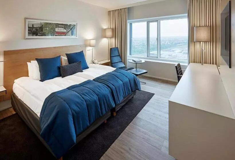 スタンダードシティビュールーム, Crowne Plaza Copenhagen Towers, An Ihg