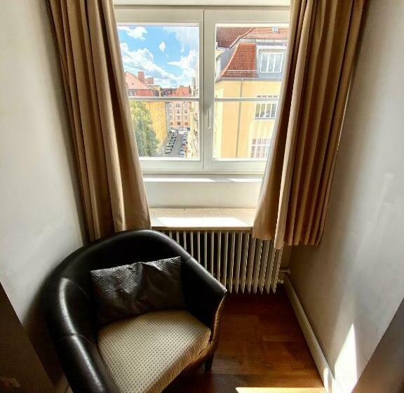 חדר סטנדרט יחיד, Das Nikolai