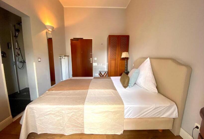 חדר סטנדרט יחיד עם מרפסת, Das Nikolai