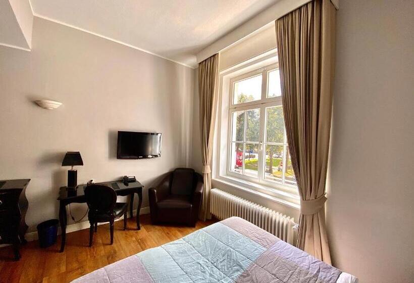 חדר דלוקס, Das Nikolai