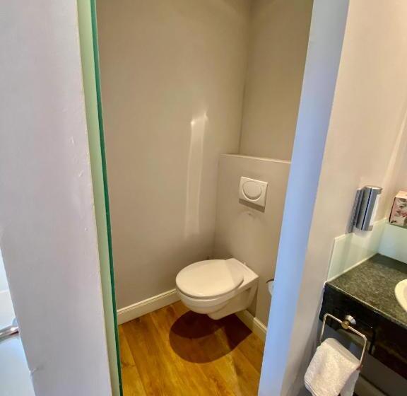 חדר דלוקס, Das Nikolai