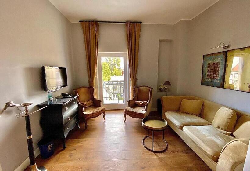 חדר דלוקס עם מרפסת, Das Nikolai