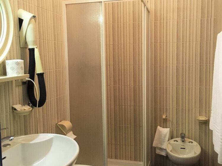 غرفة كلاسيكية, Don Pedro