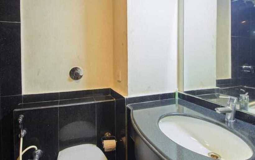 Chambre Deluxe, Dr. Raj Kumar International