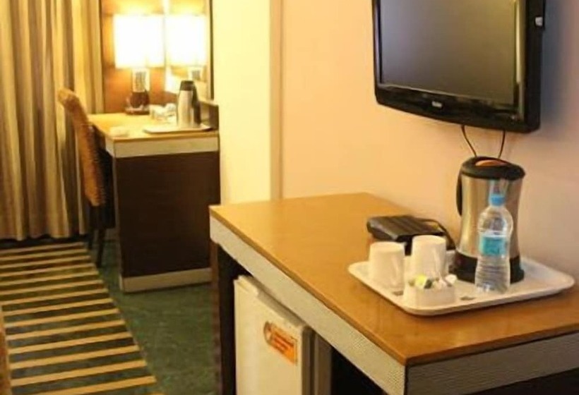 Chambre Deluxe, Dr. Raj Kumar International