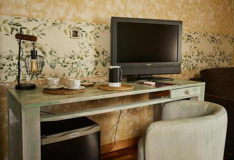 디럭스 룸, El Mirlo Blanco