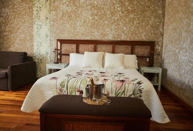 디럭스 룸, El Mirlo Blanco