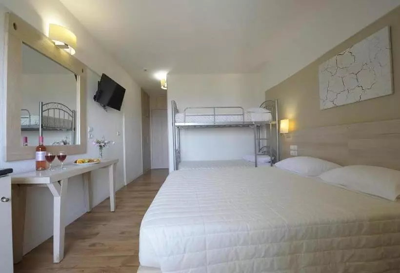 ファミリールーム, Evia Riviera Resort