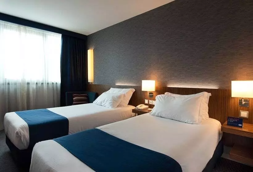 اتاق استاندارد, Holiday Inn Express Lisbon Airport, An Ihg