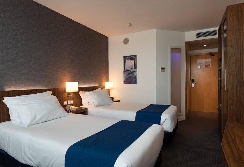 Quarto Estandar, Holiday Inn Express Lisbon Airport, An Ihg