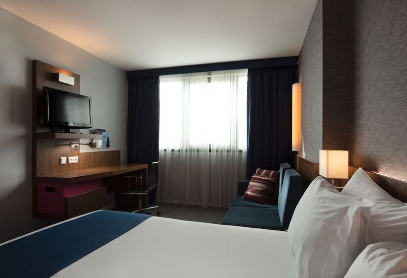 اتاق استاندارد, Holiday Inn Express Lisbon Airport, An Ihg
