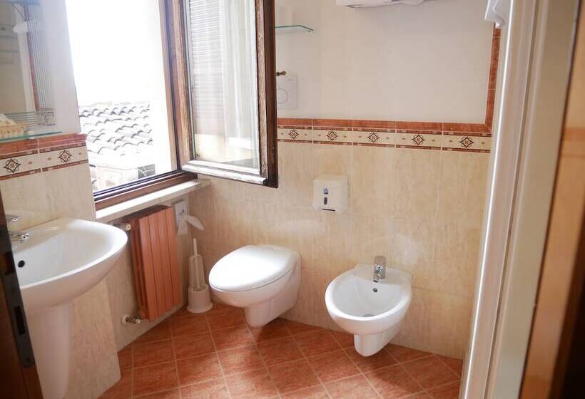Habitación Estándar, Il Castello