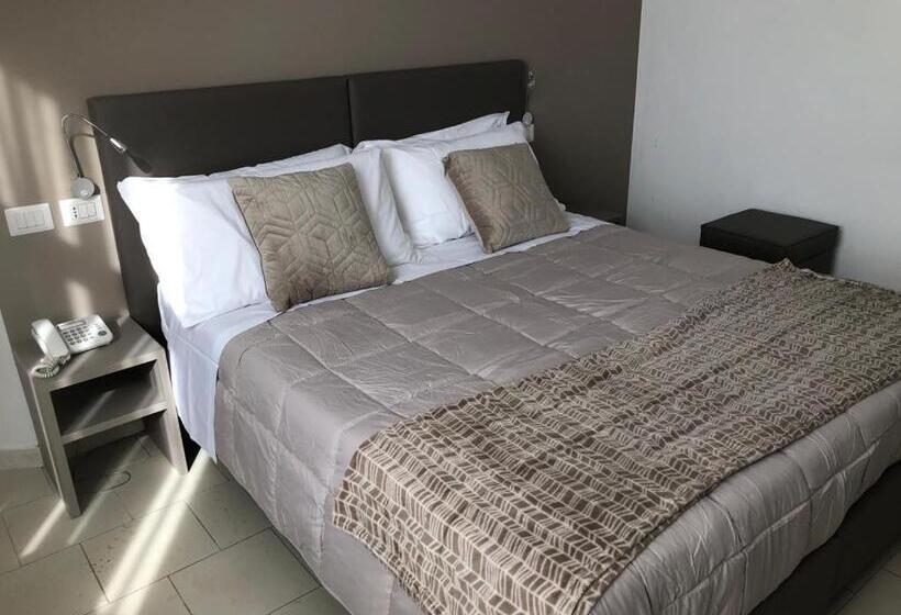 غرفة قياسية, Inn