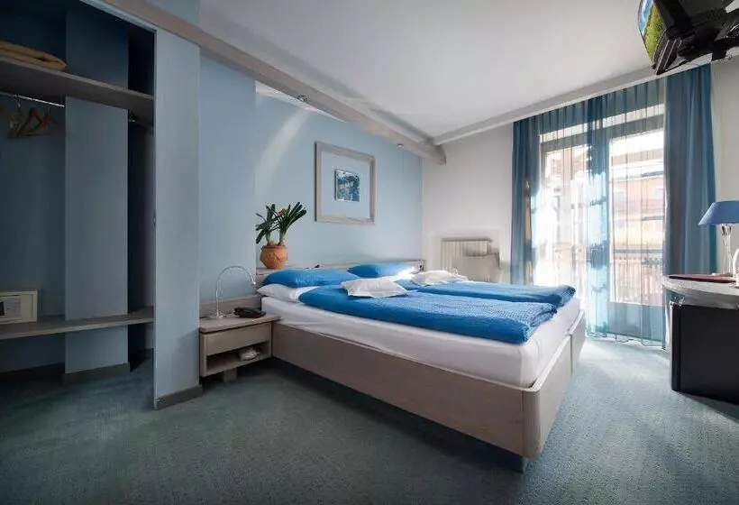 Standard-huone, Marzia