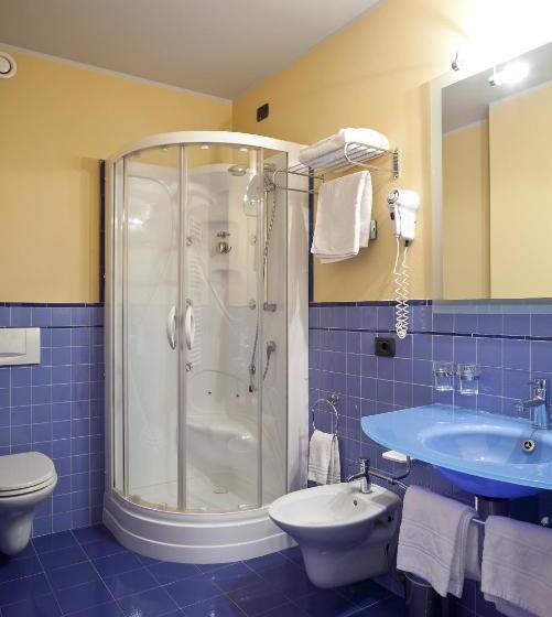 غرفة قياسية ثلاثية, Marzia