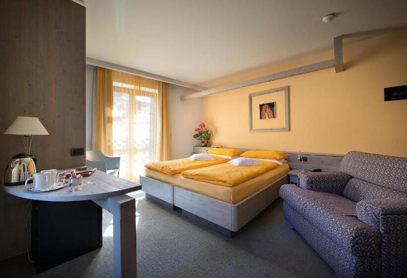 غرفة سوبيريور, Marzia