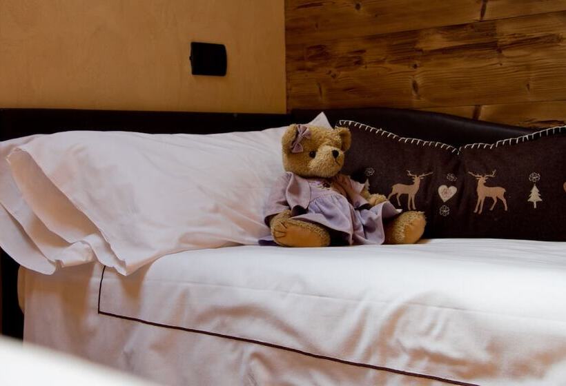 标准三人间, Nevada