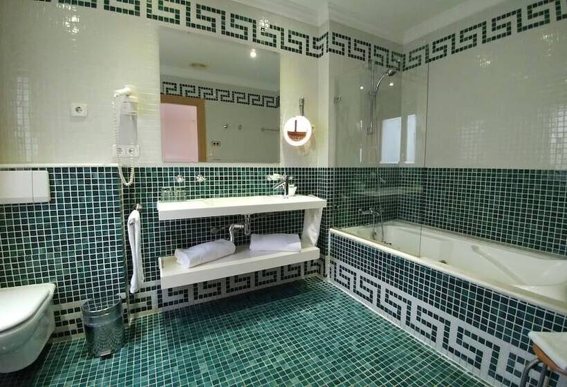 스탠다드 룸, Nou Roma