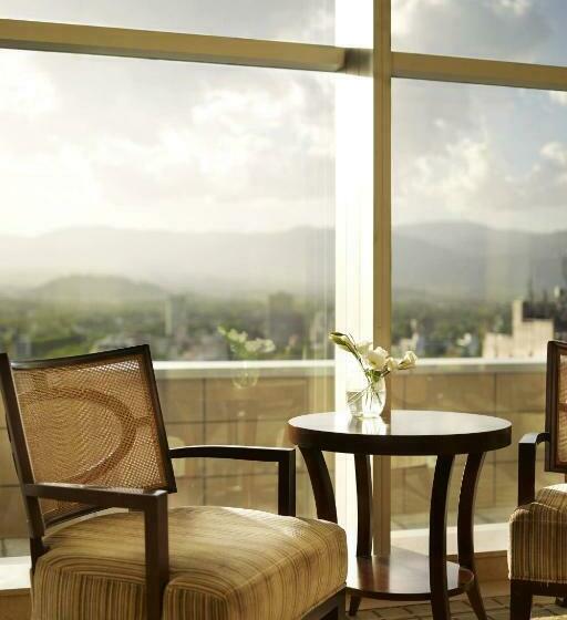 غرفة كلوب, Sheraton Mendoza