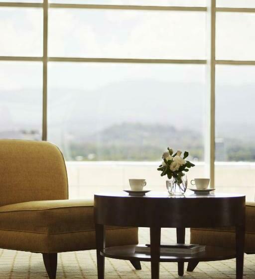 غرفة كلوب, Sheraton Mendoza