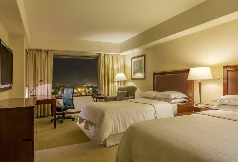 غرفة كلوب, Sheraton Mendoza