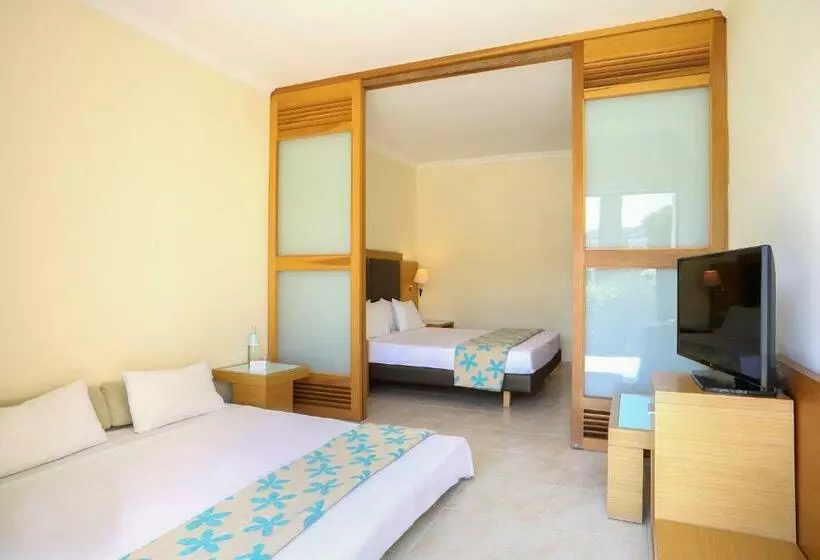 اتاق خانوادگی, Sol Cosmopolitan Rhodes