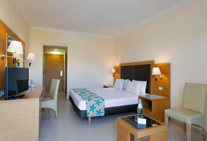 اتاق استاندارد با چشم‌انداز دریا, Sol Cosmopolitan Rhodes