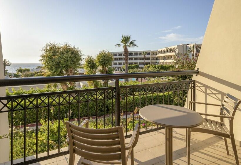 家庭间, Sol Cosmopolitan Rhodes