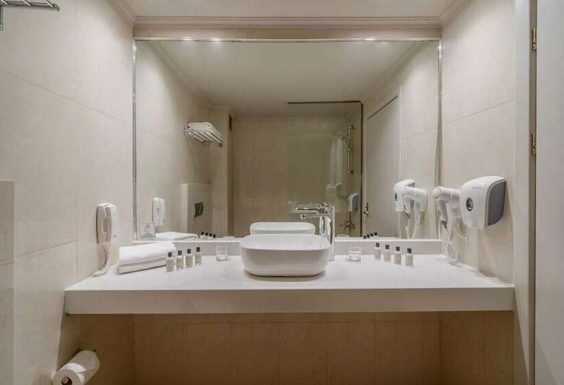 家庭间, Sol Cosmopolitan Rhodes