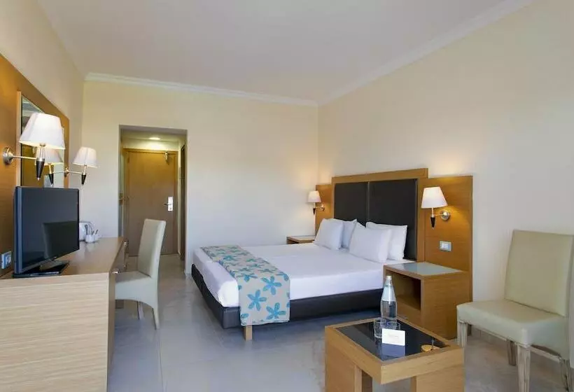 اتاق استاندارد با چشم‌انداز دریا, Sol Cosmopolitan Rhodes