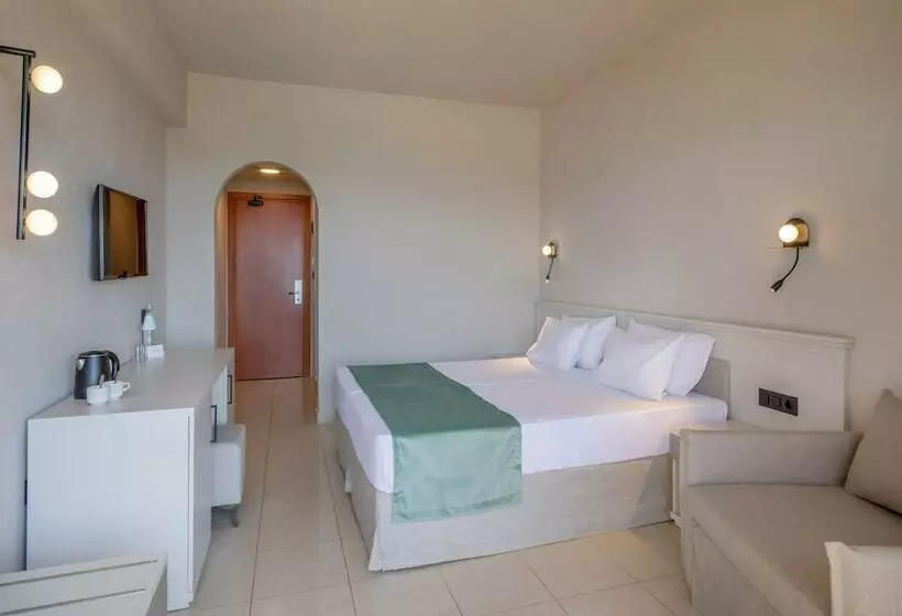 اتاق سوپریور, Sol Cosmopolitan Rhodes
