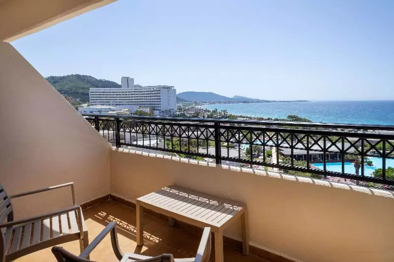 اتاق سوپریور, Sol Cosmopolitan Rhodes
