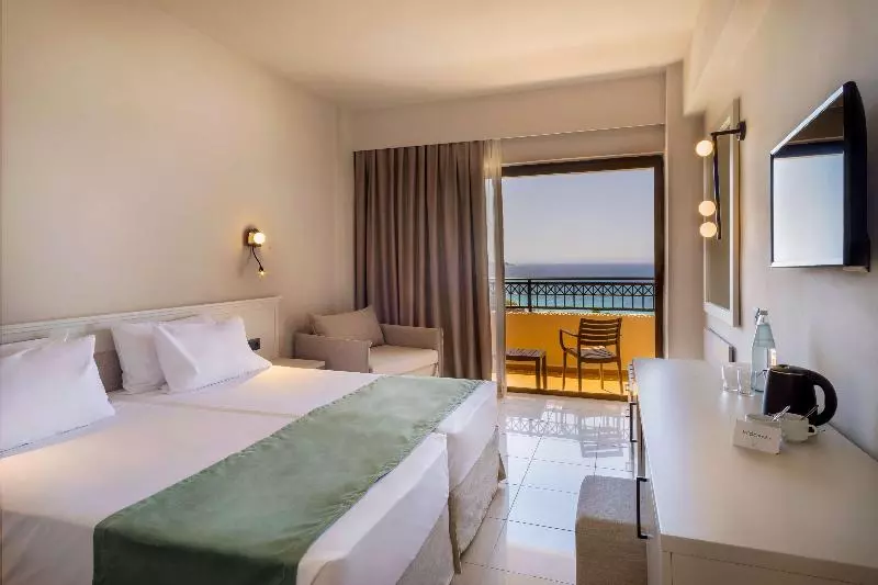 اتاق سوپریور, Sol Cosmopolitan Rhodes
