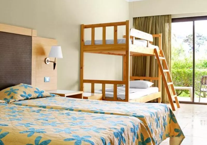 اتاق خانوادگی, Sol Cosmopolitan Rhodes