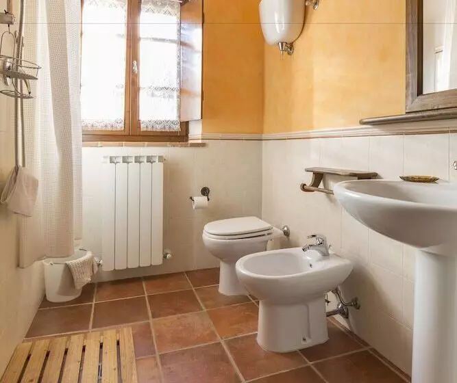 Huoneisto 1 Makuuhuone, Podere Le Corone
