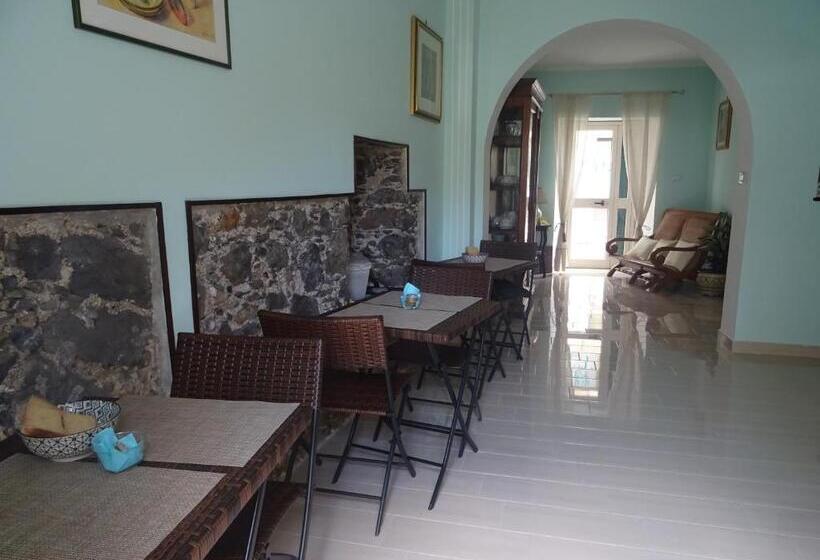 キングサイズベッドのスタンダードルーム, B&b Alòs