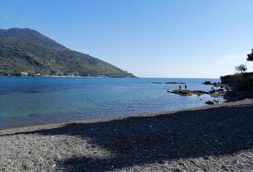 חדר סטנדרט עם מיטת קינג, B&b Alòs