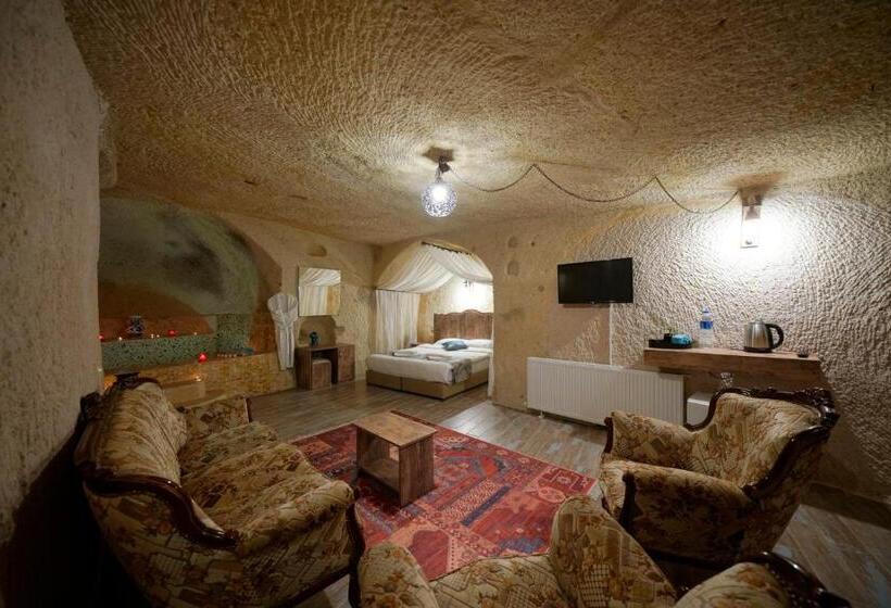 スーペリアールーム, Adelya Cave