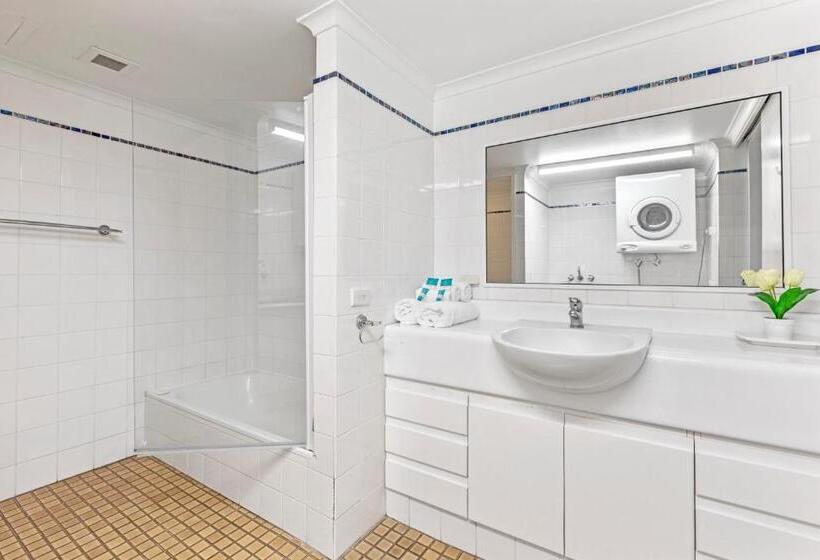 带1个卧室的经济型公寓, Northwind Beachfront Apartments