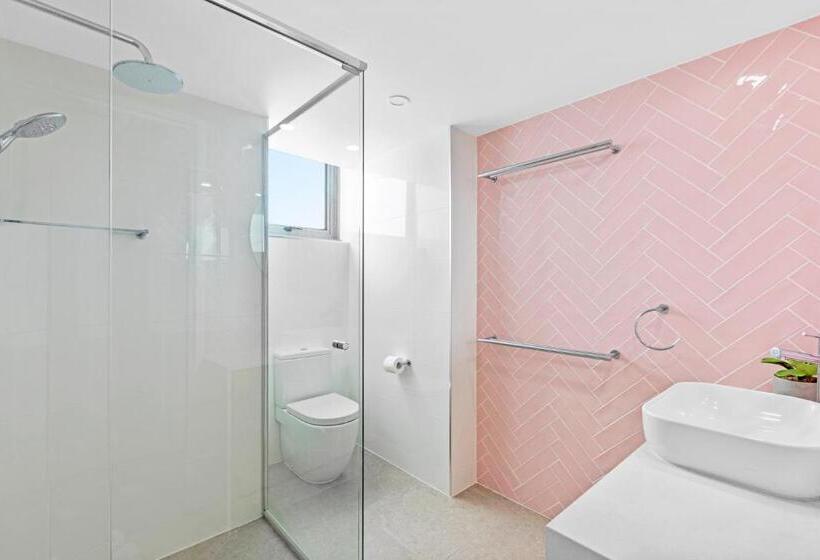 带3个卧室的高级公寓, Northwind Beachfront Apartments